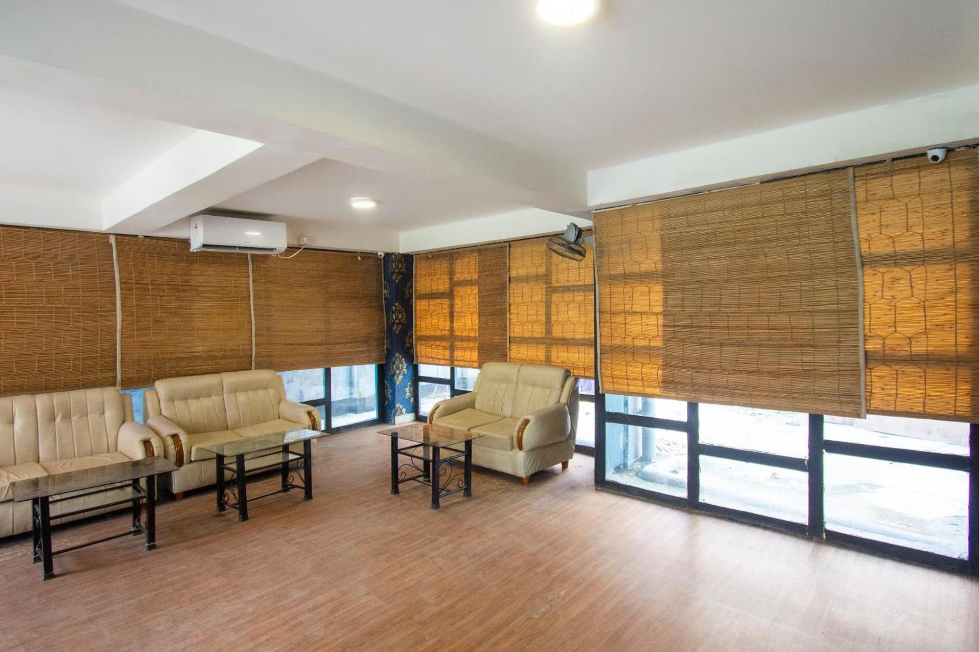 Hotel O Binayak Inn Calcutta Buitenkant foto